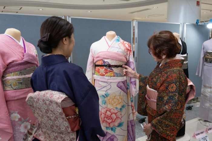 着付けの部の様子