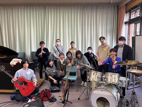 「音楽でつながるメンバーを募集」（柳沢公民館にて）開催時の写真。
