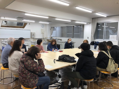 実習室利用懇の様子