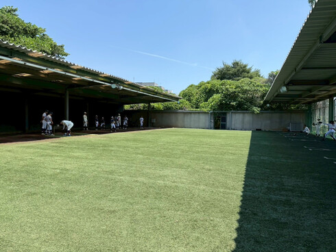 守備の基本練習の様子