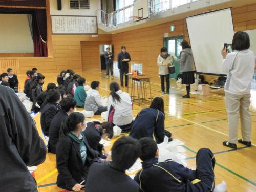 中学校の認知症サポーター養成講座